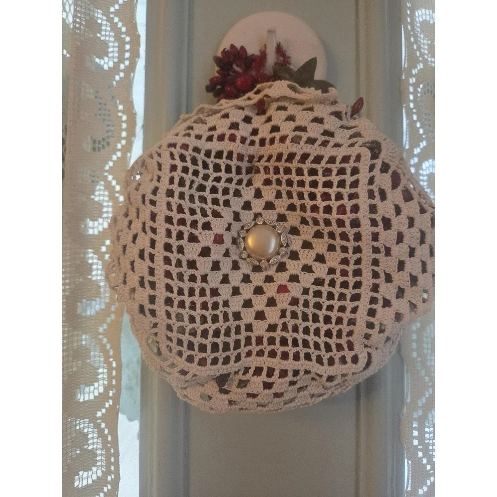 Vintage Wreath Valentine Romanticism 6 Inches Doiley Wreath Love Berries